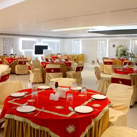 Rose Valley Orbit Hotel สิริกุรี ภายนอก รูปภาพ