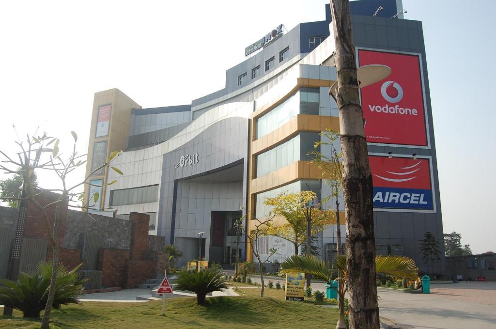 Rose Valley Orbit Hotel สิริกุรี ภายนอก รูปภาพ